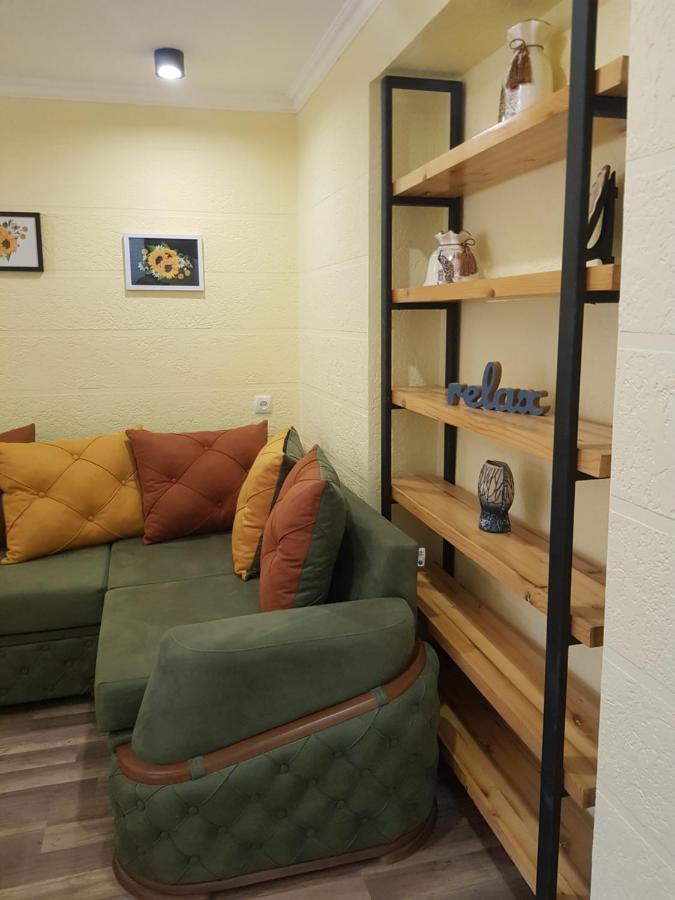 Relax Apartment Samtredia ภายนอก รูปภาพ