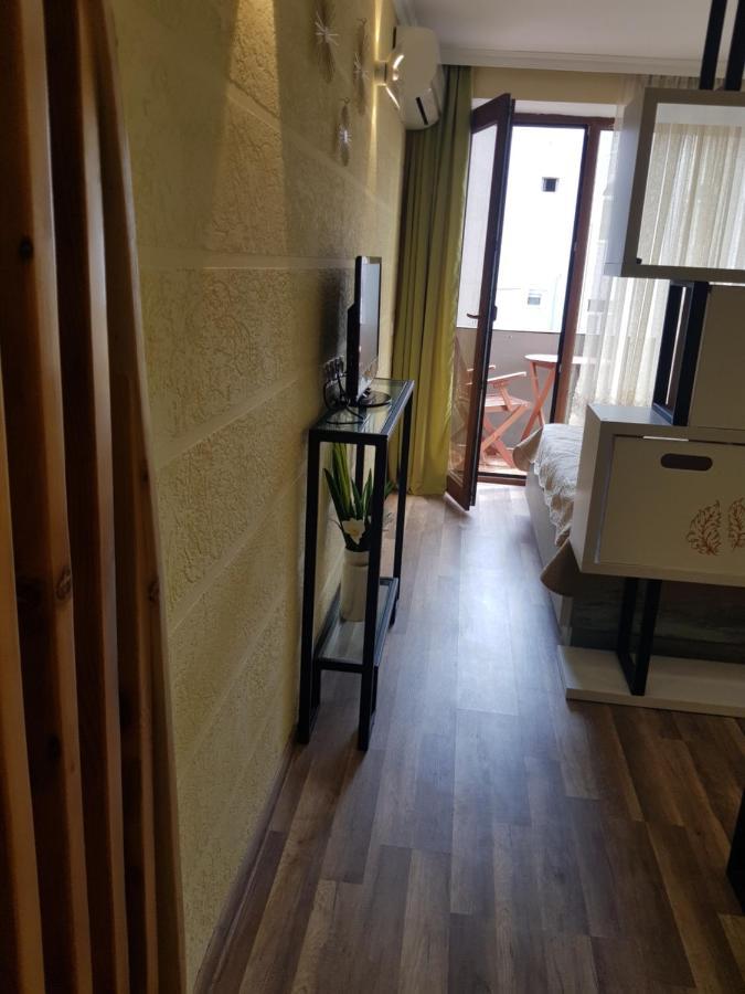 Relax Apartment Samtredia ภายนอก รูปภาพ