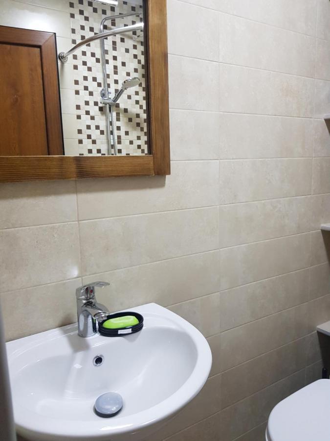 Relax Apartment Samtredia ภายนอก รูปภาพ
