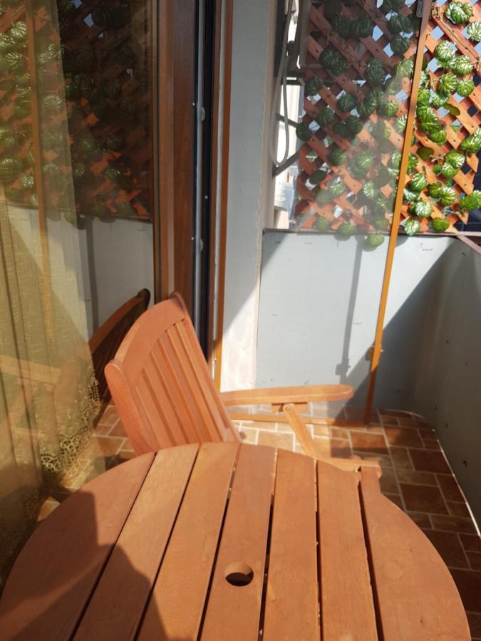 Relax Apartment Samtredia ภายนอก รูปภาพ