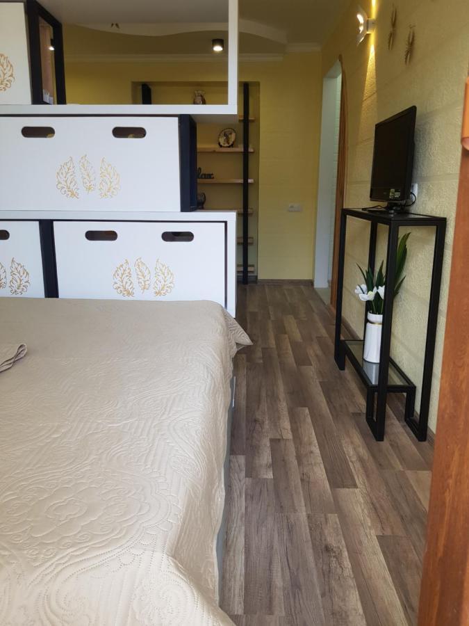 Relax Apartment Samtredia ภายนอก รูปภาพ