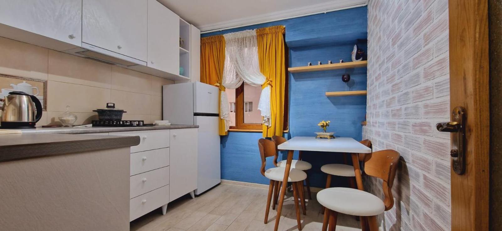 Relax Apartment Samtredia ภายนอก รูปภาพ