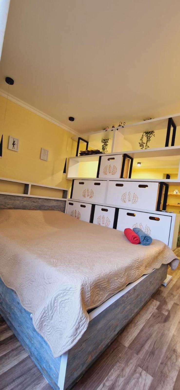 Relax Apartment Samtredia ภายนอก รูปภาพ